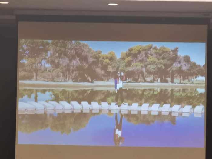 綿陽(yáng)中旅行假日旅行社舉行胡楊林、南疆專列推薦會(huì)